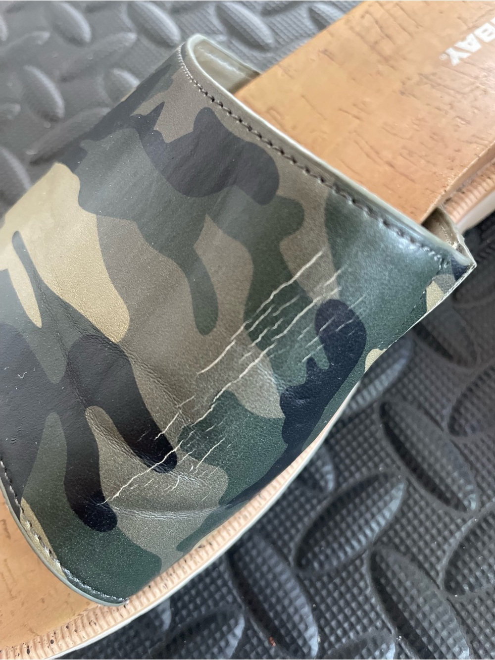 UNIONBAY Camo Slide Sandals - Olive Green & Dark Green - Picture 3 of 3